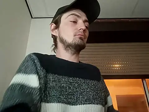 Wesleymodel online show from March 16, 2026, 10:45 pm