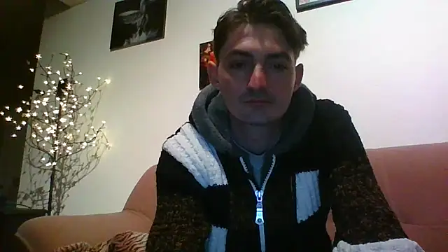 Wesleymodel online show from March 28, 2026, 3:07 am