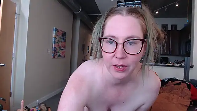 littlelustlamb online show from September 29, 2025, 8:14 pm