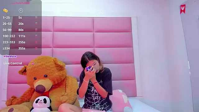 little-Emma online show from March 13, 2025, 3:11 am