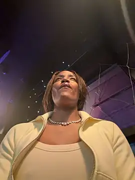 Black Dolll online show from March 29, 2026, 8:43 pm