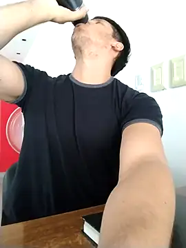 Snapshot of Jota_show chatting on February 16, 2025, 4:32 pm Jota show online show from February 16, 2025, 4:32 pm