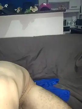 Snapshot of Leonpicudo chatting on January 10, 2025, 9:53 pm Leonpicudo online show from January 10, 2025, 9:53 pm