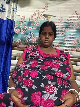 Beauty-queen online show from April 8, 2026, 1:45 pm