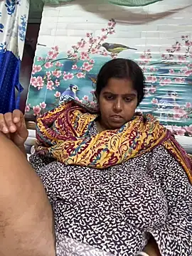 Beauty-queen online show from November 23, 2025, 5:50 am