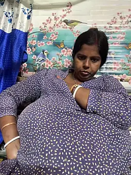 Beauty-queen online show from February 24, 2026, 1:34 pm