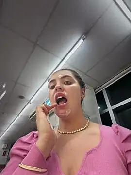 Alirawrz online show from February 4, 2026, 9:10 pm