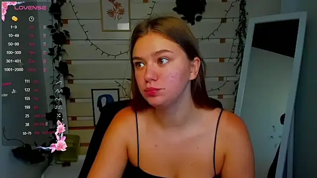 Snapshot of Josephine_Kiss chatting on July 27, 2026, 1:51 pm Josephine Kiss online show from July 27, 2026, 1:51 pm