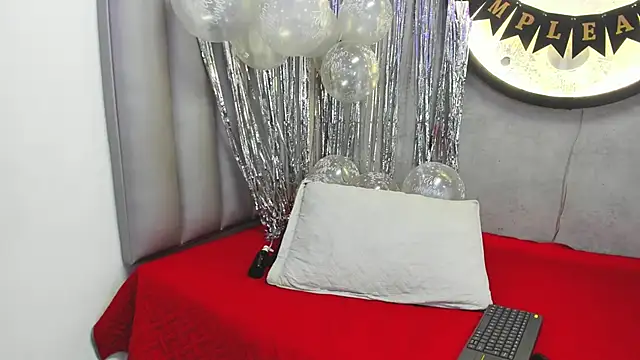 SussanMilf  online show from March 4, 2026, 11:07 am