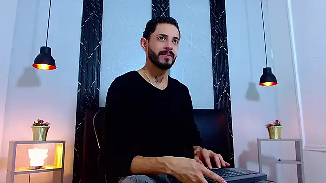 Erick Wall online show from July 28, 2026, 11:17 am