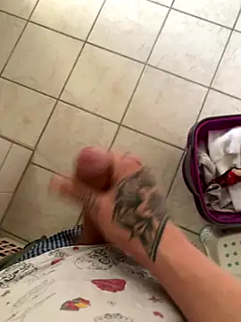 Snapshot of YoungDick25 chatting on November 2, 2025, 11:59 am YoungDick25 online show from November 2, 2025, 11:59 am