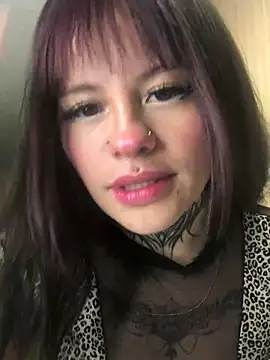 Tifanny Sweett online show from May 3, 2026, 5:12 am