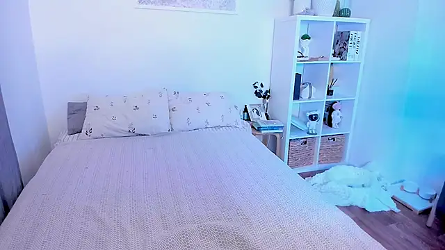 Sasha Miro online show from February 3, 2026, 2:00 am