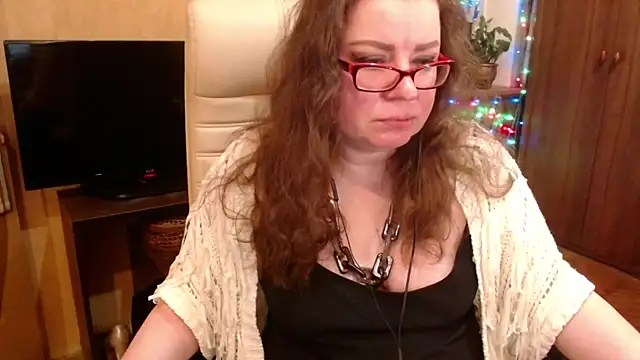 Miss Tress online show from March 14, 2025, 7:01 pm