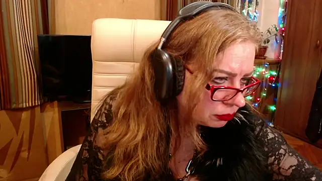 Miss Tress online show from June 14, 2026, 10:11 pm