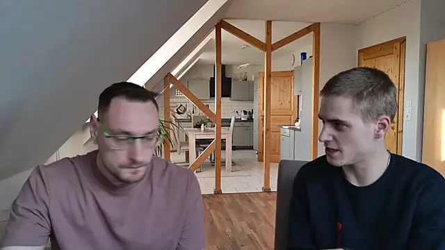 Snapshot of Relsxboy chatting on February 3, 2025, 8:57 am Relsxboy online show from February 3, 2025, 8:57 am