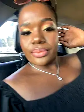 NissyxSawee online show from October 19, 2025, 1:25 pm