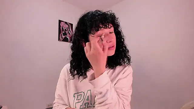 valent 27 online show from December 19, 2025, 2:37 am