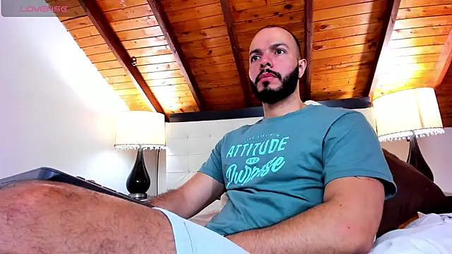 Tom Bailey online show from October 8, 2025, 12:39 pm