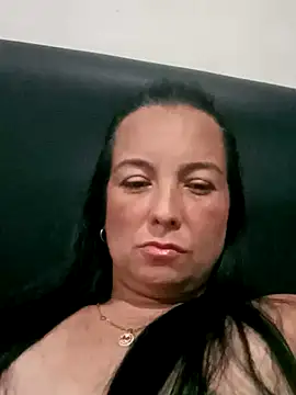 Pedro-Caro online show from November 28, 2025, 2:23 am