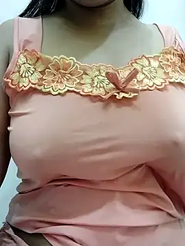 Lanyingxin18 online show from October 24, 2025, 9:25 pm