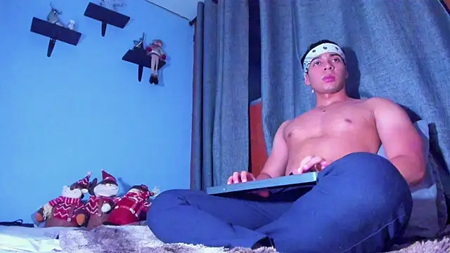 Snapshot of Stefann_salvatoree chatting on January 9, 2025, 2:33 am Stefann salvatoree online show from January 9, 2025, 2:33 am
