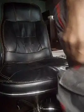 Snapshot of Naughty_Ratty chatting on November 12, 2025, 8:51 am Naughty Ratty online show from November 12, 2025, 8:51 am