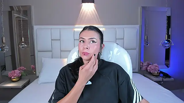 JessyEvans online show from October 21, 2025, 7:35 pm