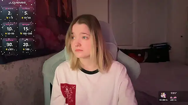 Meowki4k online show from December 30, 2024, 2:08 pm