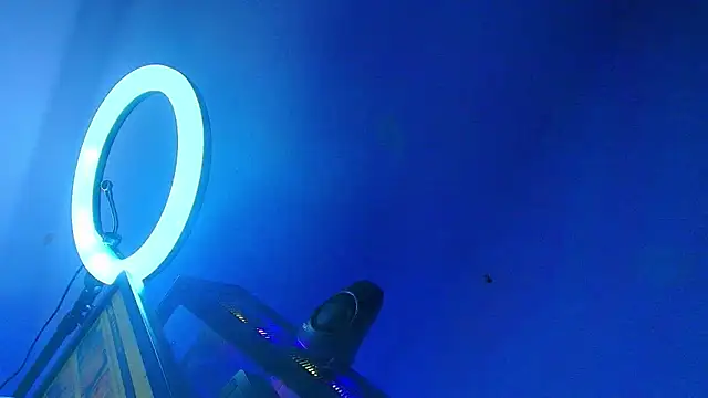 mateodeamjo online show from November 26, 2025, 11:54 am