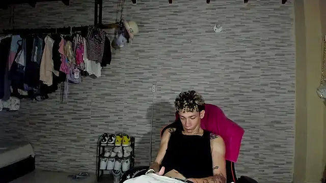 mateodeamjo online show from September 9, 2025, 7:07 am