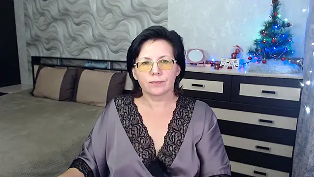 Snapshot of VitaCharm chatting on January 13, 2025, 6:27 pm VitaCharm online show from January 13, 2025, 6:27 pm