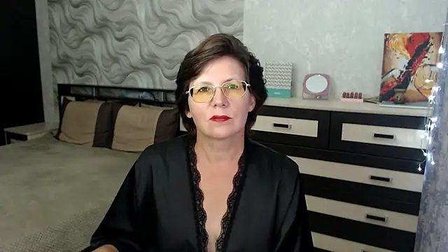 Snapshot of VitaCharm chatting on September 9, 2025, 7:34 pm VitaCharm online show from September 9, 2025, 7:34 pm