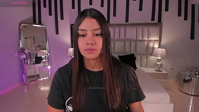 Snapshot of AllyJensen chatting on February 17, 2026, 10:23 am AllyJensen online show from February 17, 2026, 10:23 am