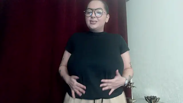 BustyAllyy online show from February 17, 2026, 8:28 pm