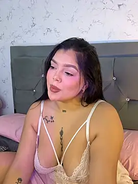 Snapshot of Brhiana_Williamms chatting on July 2, 2026, 6:47 pm Brhiana Williamms online show from July 2, 2026, 6:47 pm