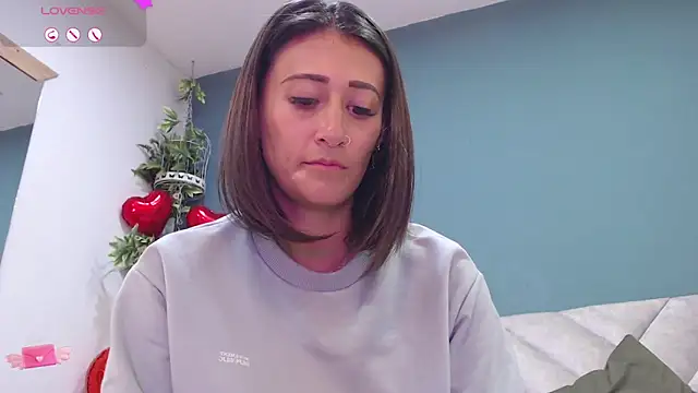 Snapshot of SharisWillian chatting on March 1, 2025, 10:34 am SharisWillian online show from March 1, 2025, 10:34 am