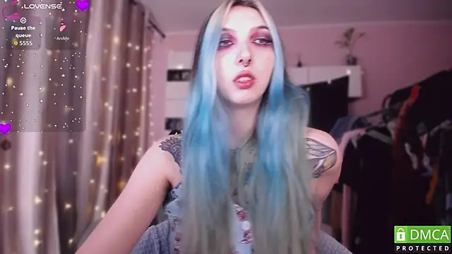 JustMeowGirl online show from March 15, 2026, 5:47 am