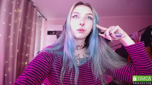 JustMeowGirl online show from April 15, 2026, 6:30 am