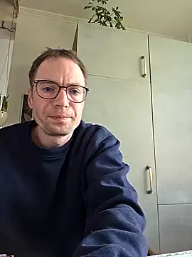 Schnubby1 online show from February 27, 2025, 2:21 pm