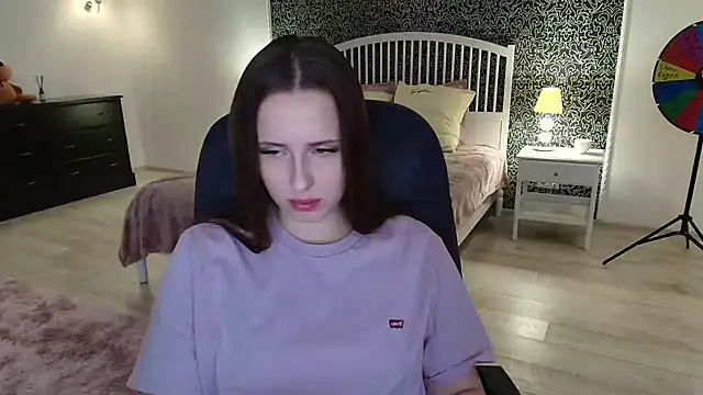 Snapshot of Barbie_Bye chatting on January 31, 2025, 2:26 am Barbie Bye online show from January 31, 2025, 2:26 am