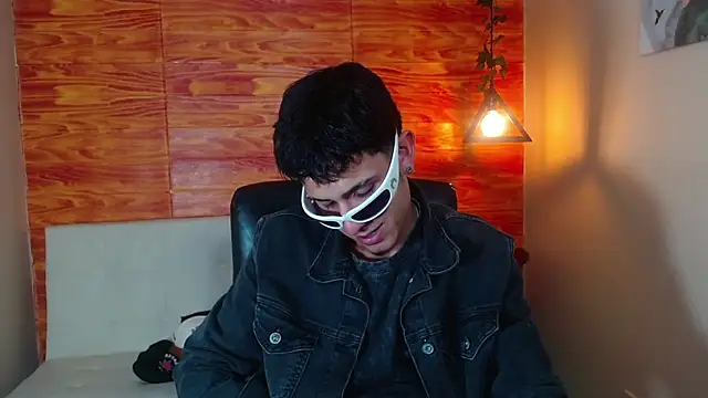 Bastiaan 28 online show from March 3, 2025, 6:20 am