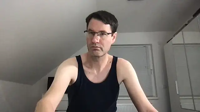 zxzx cam1 online show from February 1, 2025, 10:44 pm