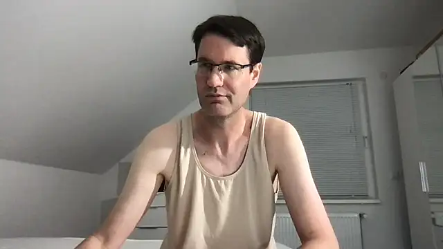 zxzx cam1 online show from September 9, 2025, 3:54 pm