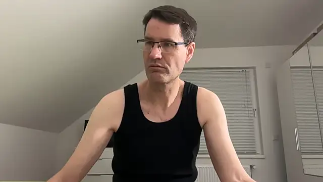 zxzx cam1 online show from February 20, 2026, 6:32 pm