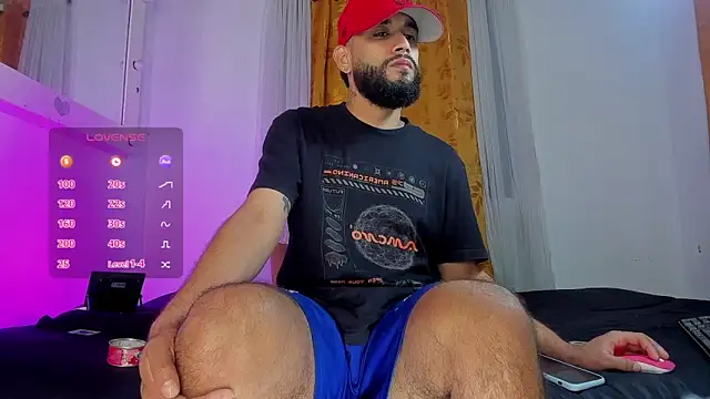 Snapshot of estiben_05 chatting on February 3, 2026, 4:01 pm estiben 05 online show from February 3, 2026, 4:01 pm