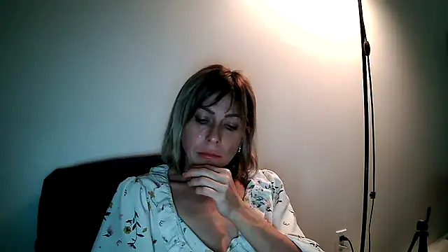 Snapshot of anechka1 chatting on December 3, 2025, 3:18 am anechka1 online show from December 3, 2025, 3:18 am