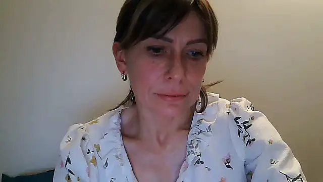 Snapshot of anechka1 chatting on February 4, 2026, 1:44 am anechka1 online show from February 4, 2026, 1:44 am