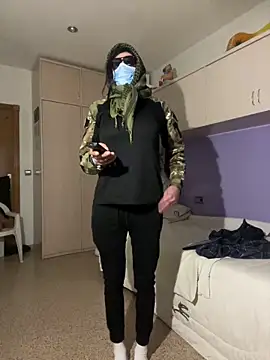 Snapshot of Kamaleonix chatting on March 20, 2026, 9:16 pm Kamaleonix online show from March 20, 2026, 9:16 pm