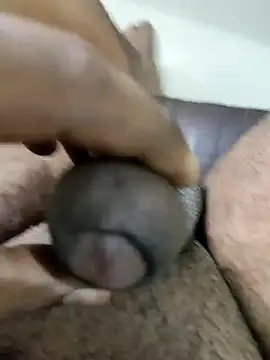 Snapshot of firecock080 chatting on October 20, 2025, 1:33 pm firecock080 online show from October 20, 2025, 1:33 pm